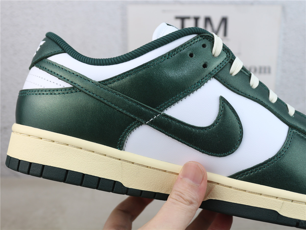 M Batch Nike Dunk Low Vintage Green DQ8580-100